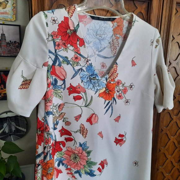 Zara Floral Print Flutter Sleeve Shift/Tunic Dress - Picture 4 of 15